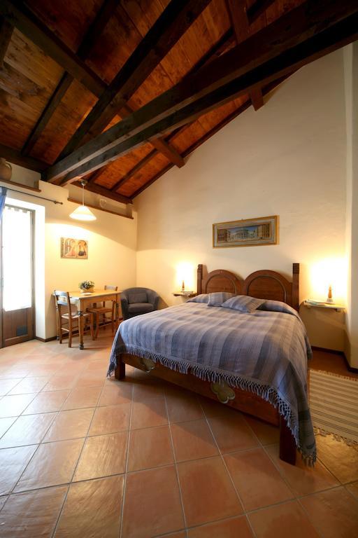 Agriturismo Monte Valentino Pietralunga (Umbria) Quarto foto